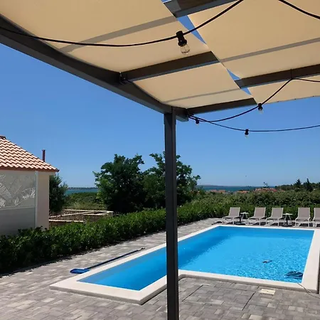 Villa Katarina - großer Pool beheizt - Meerblick - E-Ladestation Vrsi Exterior foto